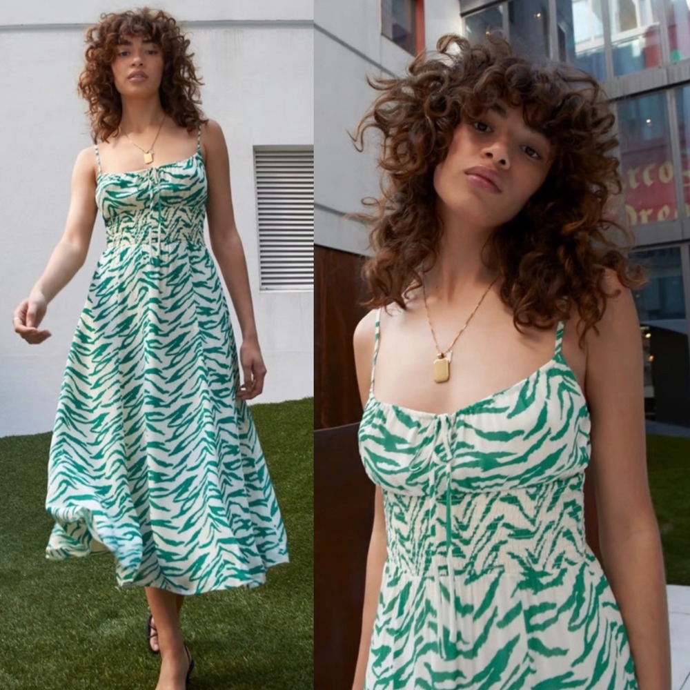 Reformation Bran Milkmaid Midi Dress‎ Green Zebra Print Smocked Size 0 Sundress